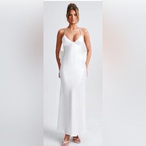 Elegant White Wedding Dress